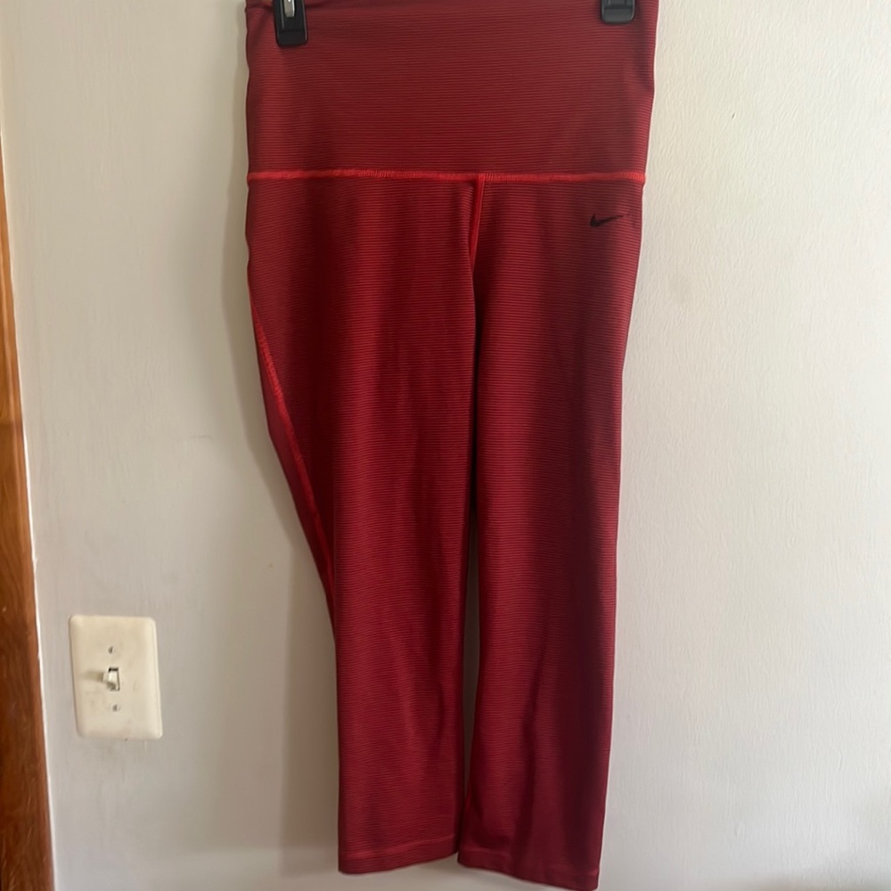 Nike Dri fit capri leggings small work pants red black stripe activewear running